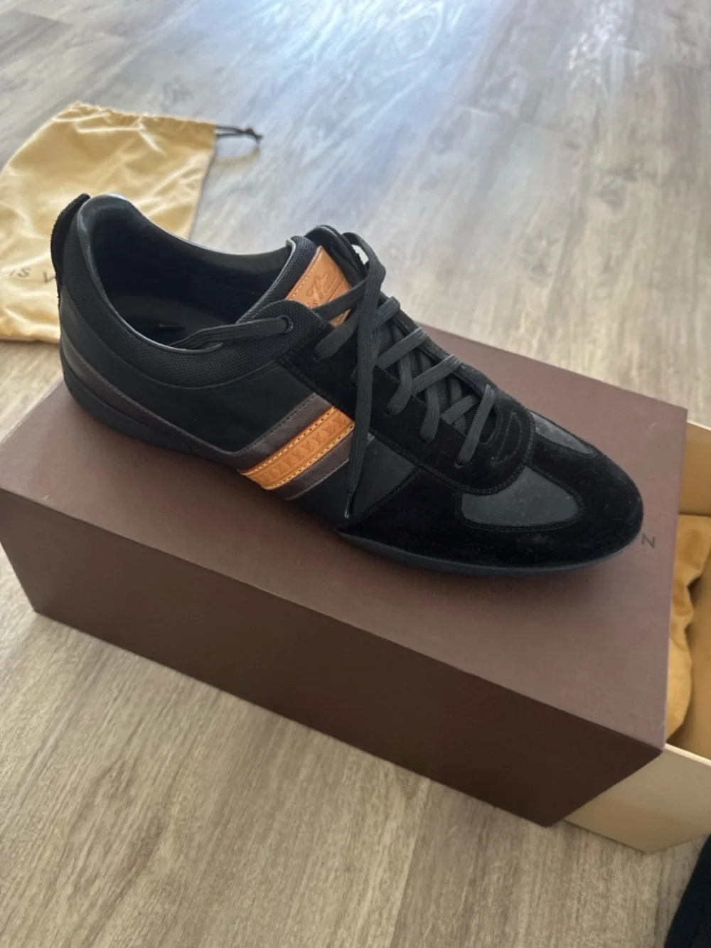 Louis Vuitton Black Leather Sneakers with Brown Accent Stripe ( With Box ✅ ) - Picture 5 of 6